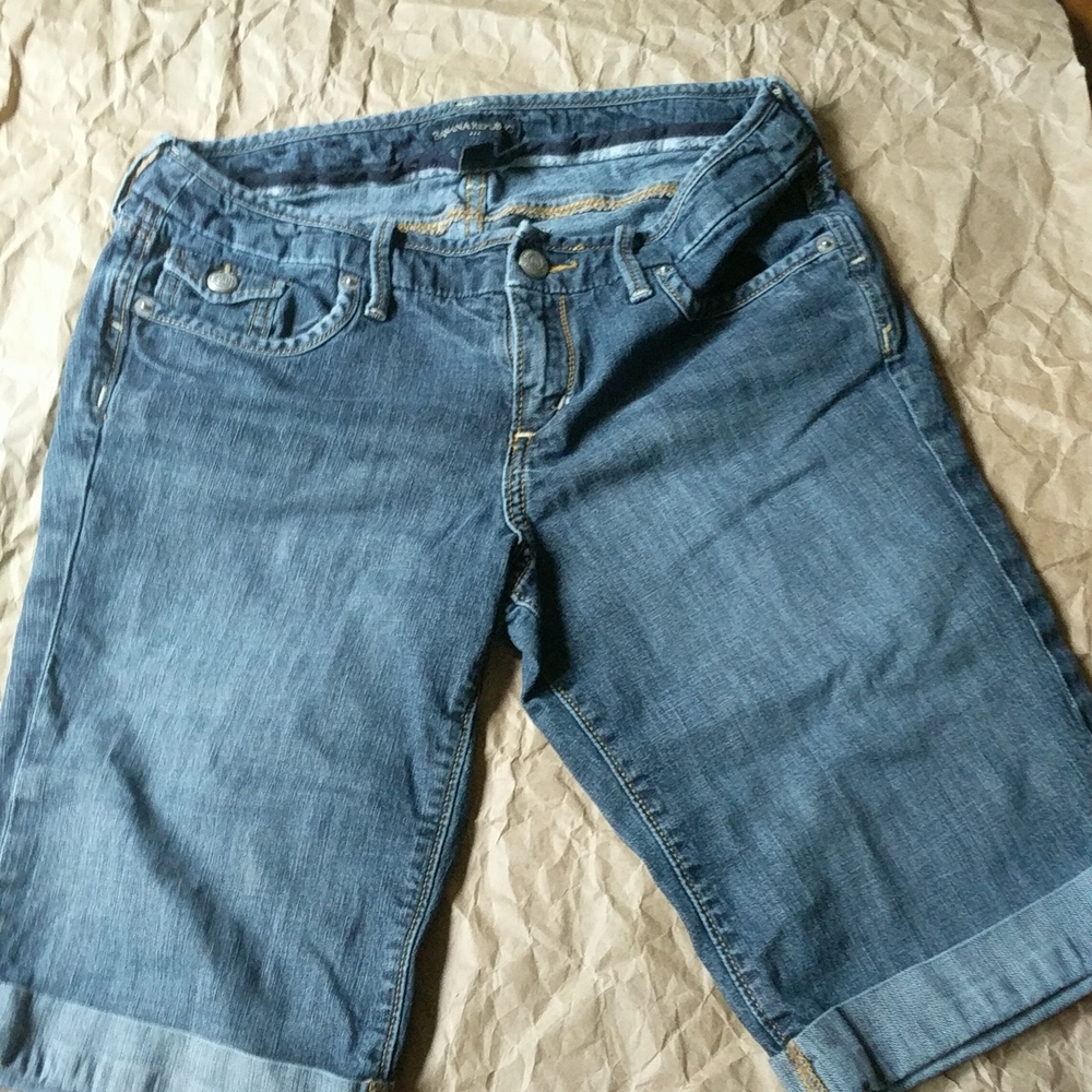 Banana Republic Bermuda Shorts Size 27/4